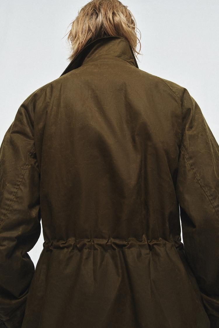 CHAQUETA DE CUELLO DE TERCIOPELO